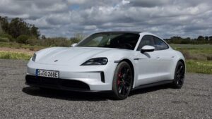 porsche taycan 4s 350