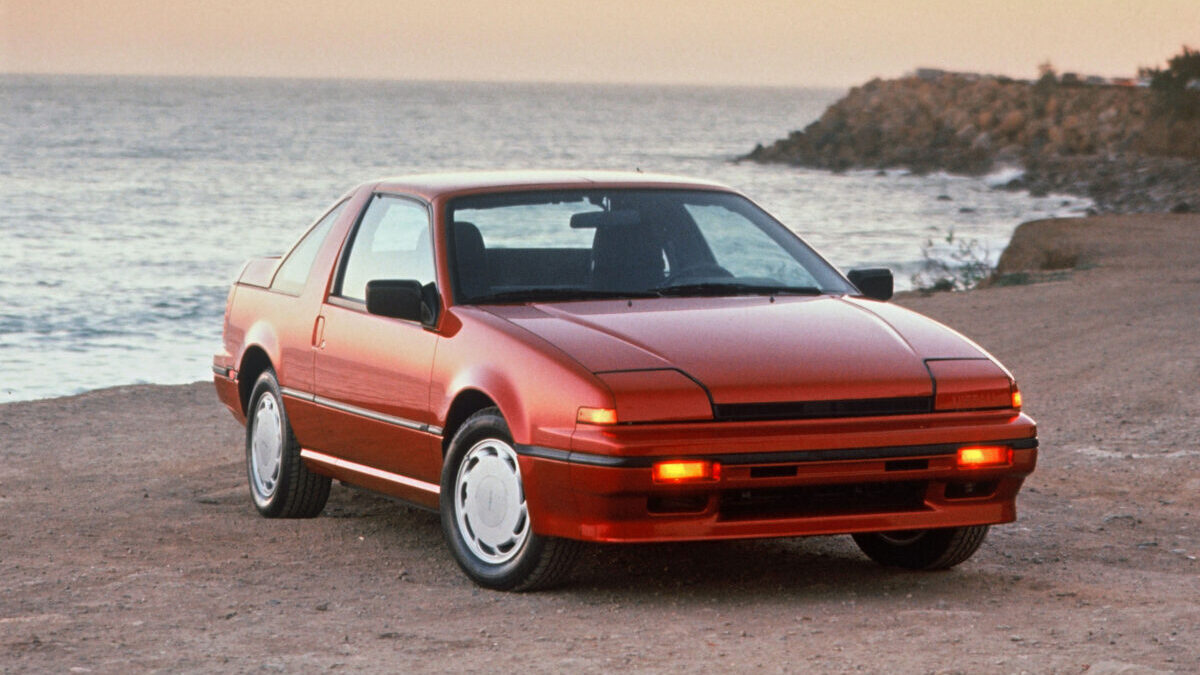 1989 Nissan Pulsar. Nombre astronómico, como también podría serlo, en cierta medida, el Sunny 1989 Nissan Pulsar. Nombre astronómico, como también podría serlo, en cierta medida, el Sunny