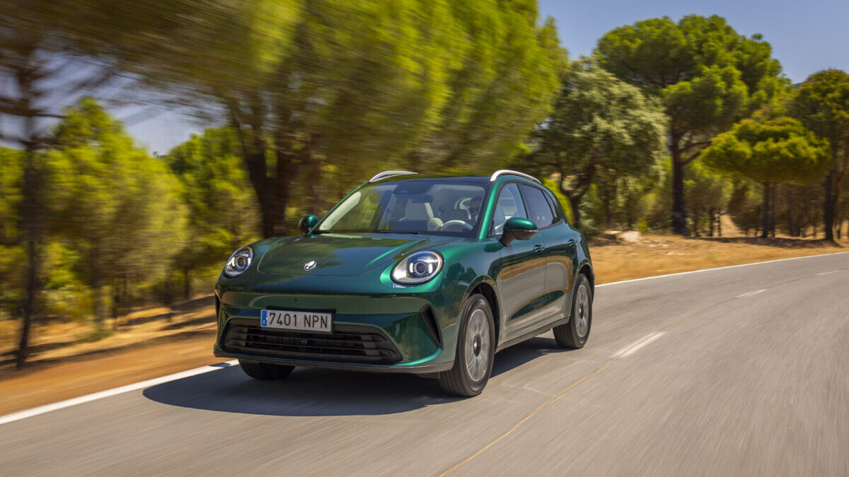 Hay pocas compras tan inteligentes en estos momentos para un SUV de 4,4-4,5 metros que este Ora 5 1.5T HEV. Desde 23.850 euros para el acabado Explore con promociones de lanzamiento incluidas Hay pocas compras tan inteligentes en estos momentos para un SUV de 4,4-4,5 metros que este Ora 5 1.5T HEV. Desde 23.850 euros para el acabado Explore con promociones de lanzamiento incluidas