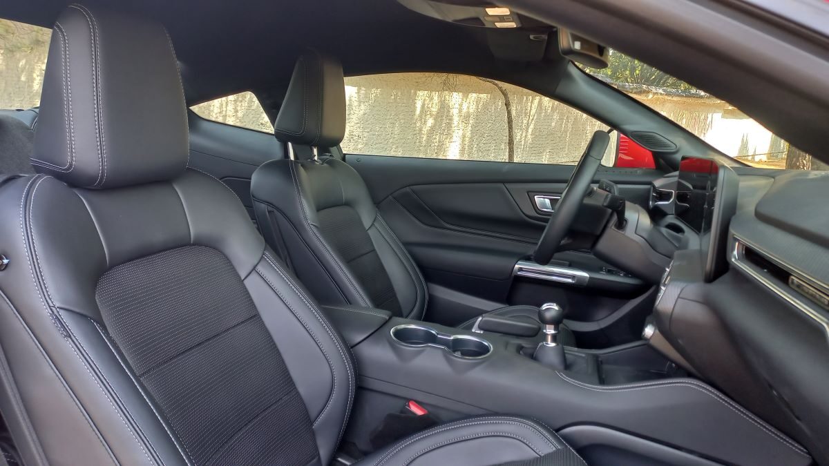 Ford Mustang GT (8) Ford Mustang GT (8)
