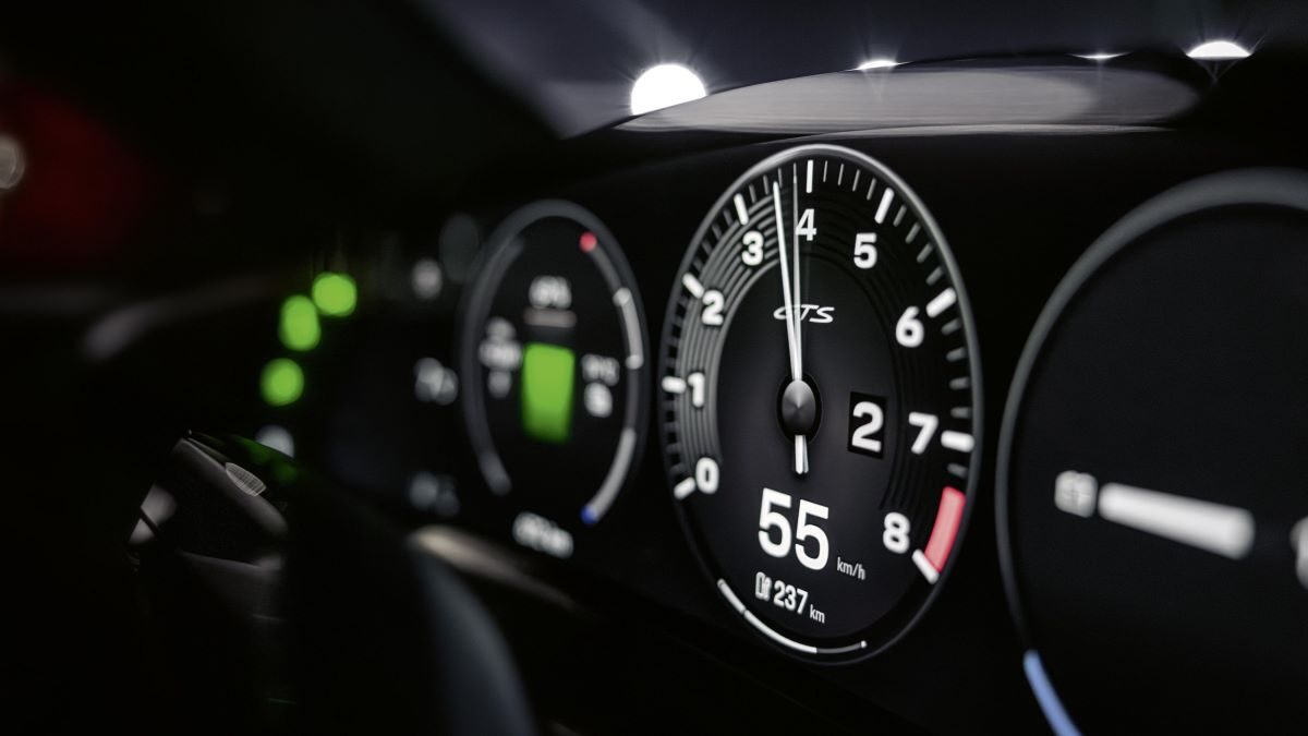 Porsche E Shift (3) Porsche E Shift (3)