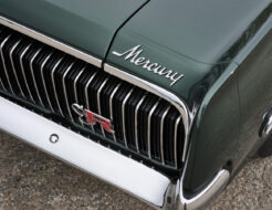 Coletazos del eclipse: coches bautizados por el sol, los planetas, las estrellas, las galaxias… 1968 Mercury Cougar. Nombre de marca tomado de nombre de planeta