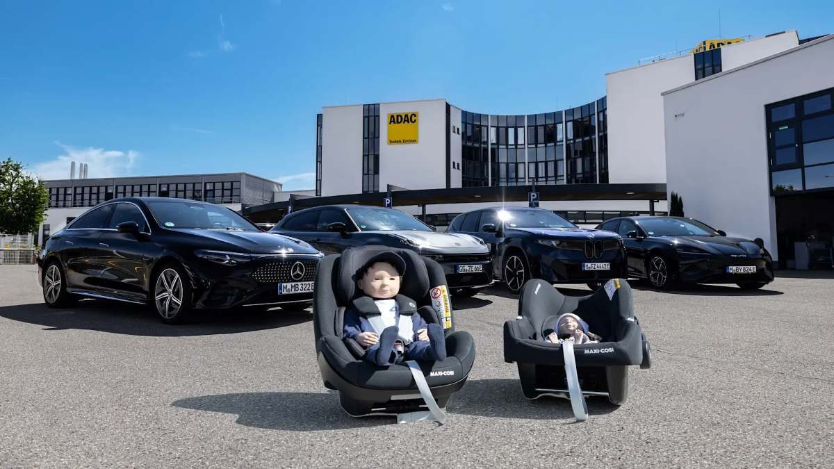 bebés en el coche