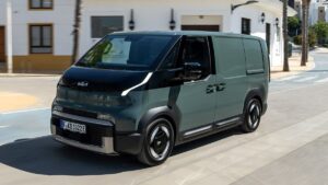 kia pv5 cargo 1