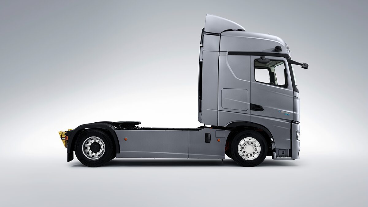 SuperPanther eTopas 600, camión chino ensamblado en Austria. 621 kWh y 560 km de autonomía. SuperPanther eTopas 600, camión chino ensamblado en Austria. 621 kWh y 560 km de autonomía.