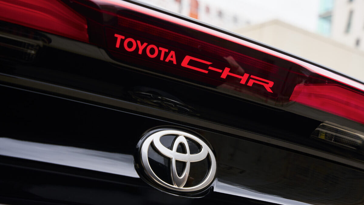 Toyota, la marca más demandada entre particulares de largo. Por modelos, solo el Sandero le hace sombra. Toyota, la marca más demandada entre particulares de largo. Por modelos, solo el Sandero le hace sombra.